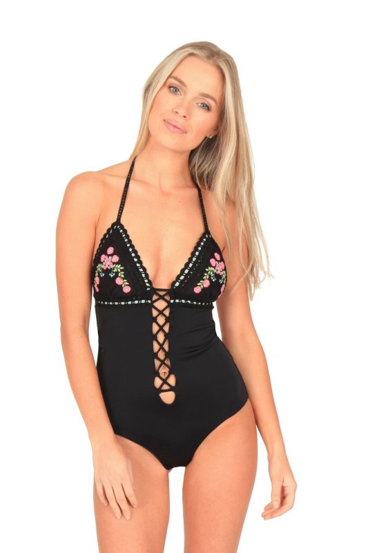 Rinikini – Designer Crochet Bikinis